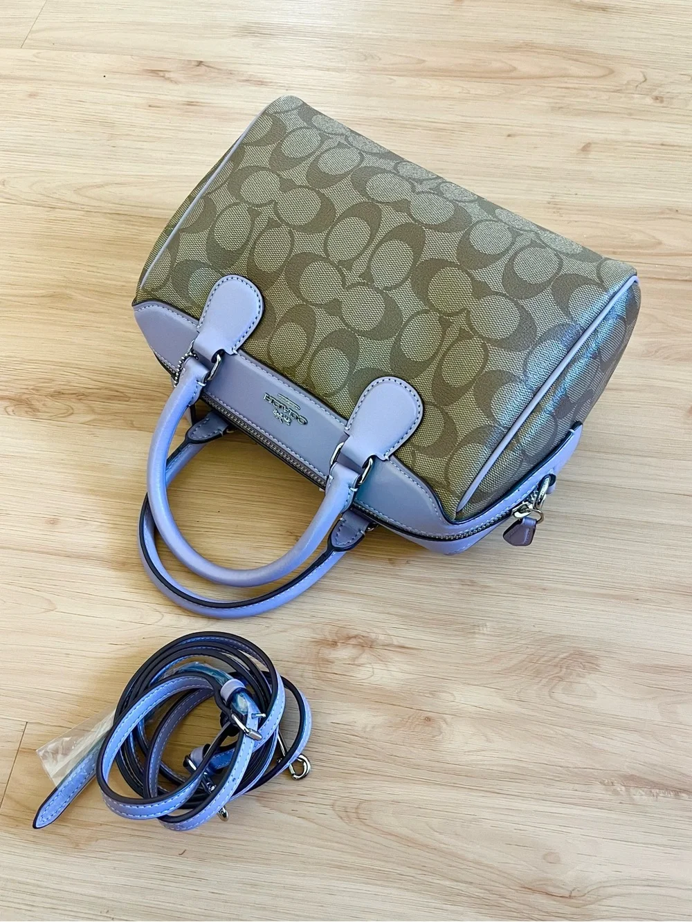 Coach Signature Mini Bennett Khaki Jasmine#F32203